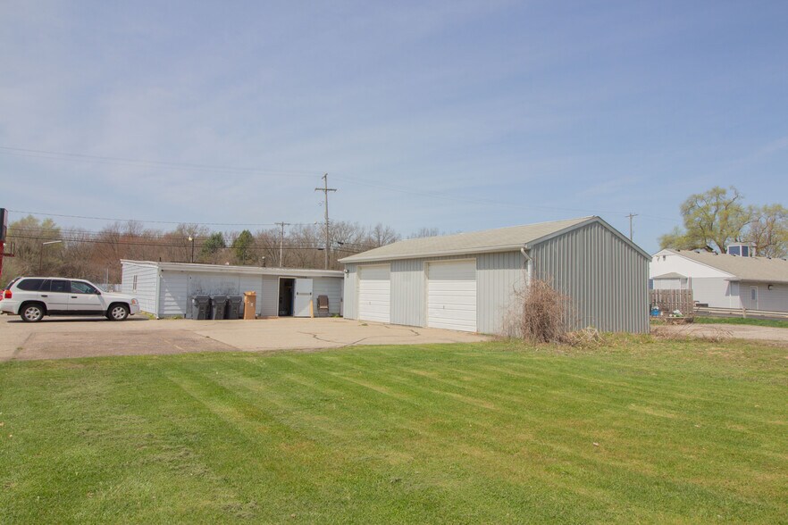8139-8141 Portage Rd, Portage, MI for sale - Building Photo - Image 2 of 8