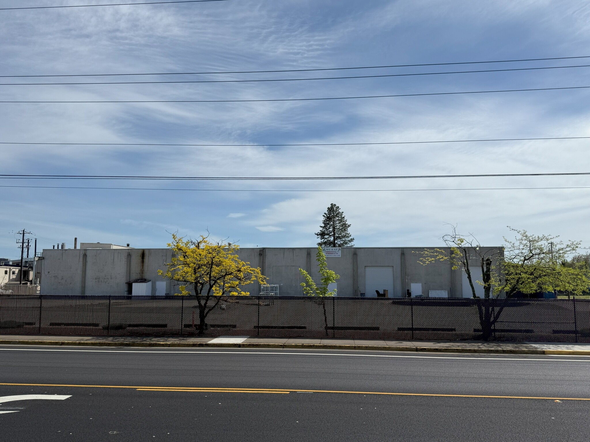 250 Queen Ave SW, Albany, OR for sale Building Photo- Image 1 of 27