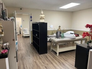 4990 SW 52nd St, Fort Lauderdale, FL à louer Photo intérieure- Image 2 de 7