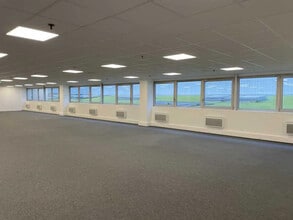 Bureau dans Croissy-Beaubourg à louer Photo intérieure- Image 1 de 1