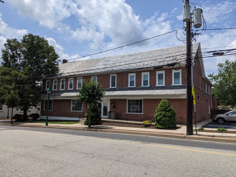 115 E Broad St, Hatfield, PA for sale - Building Photo - Image 1 of 1