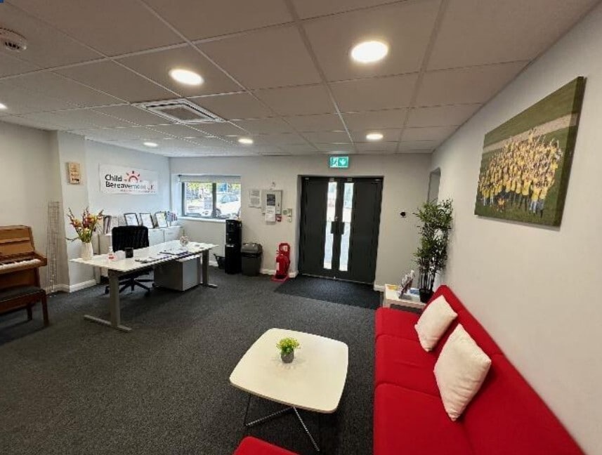 Units A & C Knaves Beech Way, Loudwater Way, High Wycombe for lease Interior Photo- Image 1 of 3