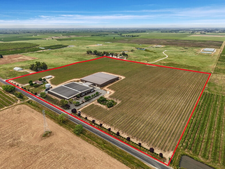 11989 Clements Rd, Linden, CA for lease - Building Photo - Image 3 of 24