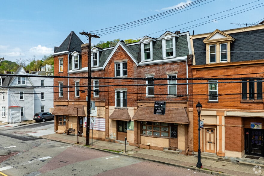 139-141 Howard St, Pittsburgh, PA à louer - Photo du bâtiment - Image 2 de 11