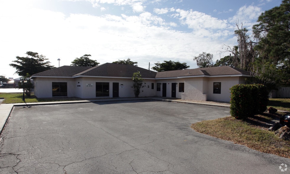 6200 S Tamiami Trl, Sarasota, FL à vendre - Photo du bâtiment - Image 2 de 6