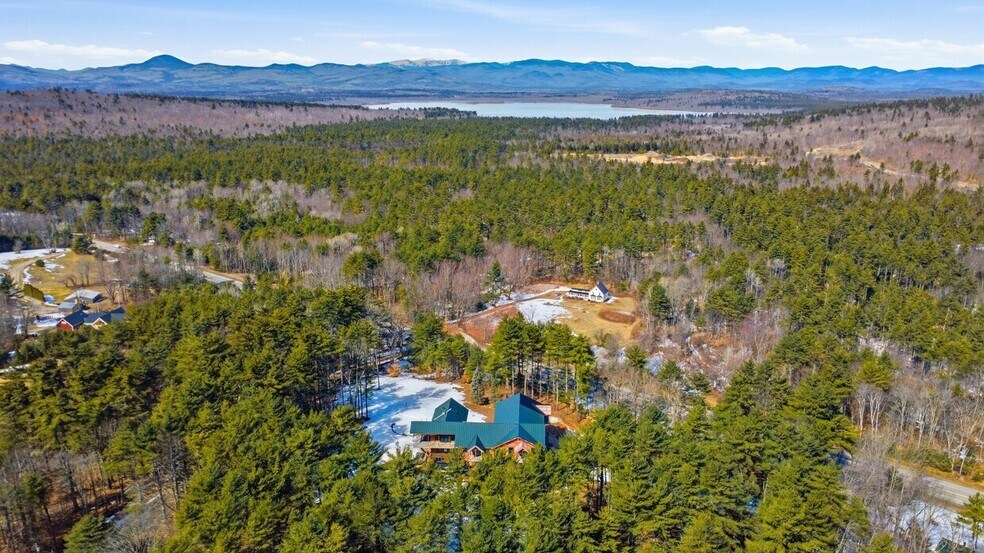 1420 N High St, Bridgton, ME à vendre - Photo du bâtiment - Image 2 de 29