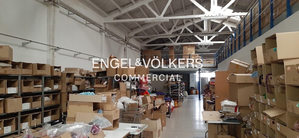 Industrial in Sabadell, Barcelona for sale - Interior Photo - Image 2 of 8