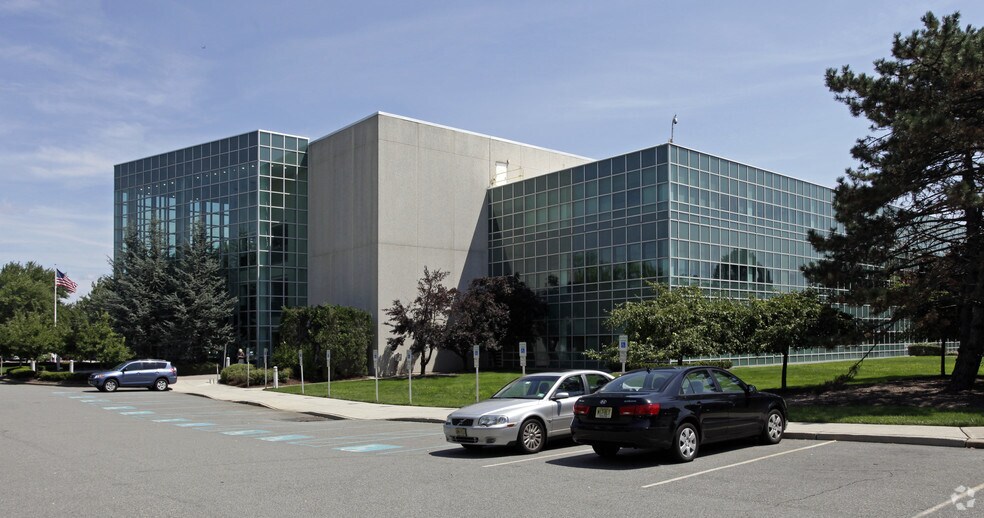 1639 State Route 10, Parsippany, NJ à louer - Photo du bâtiment - Image 3 de 4