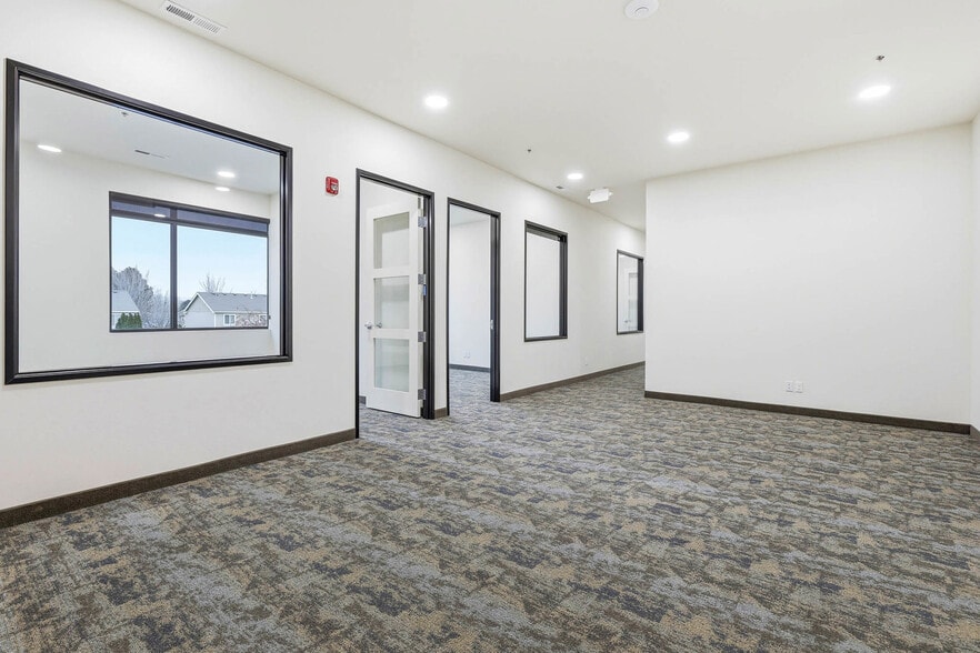 30 S Louisiana St, Kennewick, WA for lease - Interior Photo - Image 2 of 11