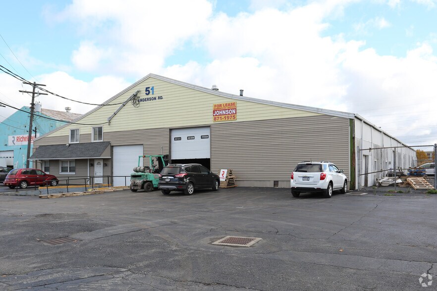 51 Anderson Rd, Cheektowaga, NY for lease - Primary Photo - Image 1 of 32