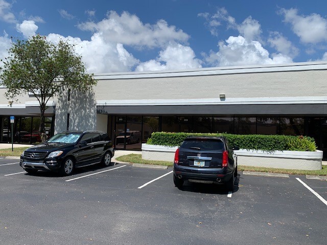 3320-3350 NW 53rd St, Fort Lauderdale, FL for sale - Building Photo - Image 2 of 14