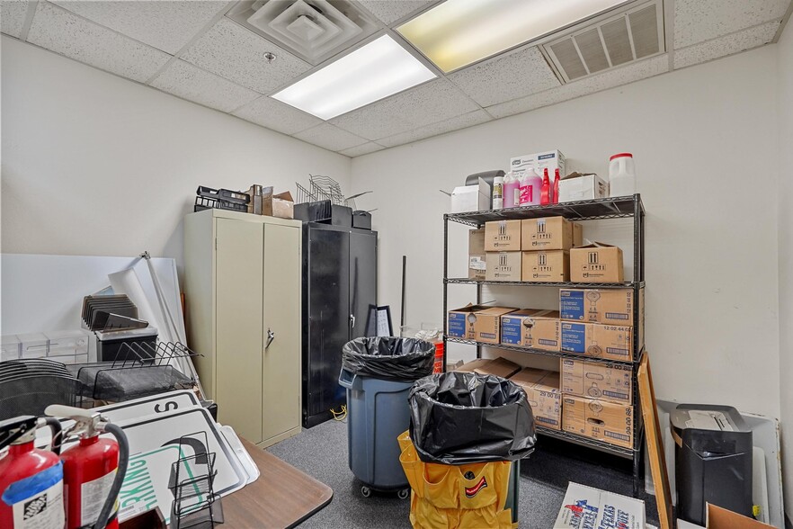 2890 S Goliad St, Rockwall, TX for sale - Interior Photo - Image 3 of 18