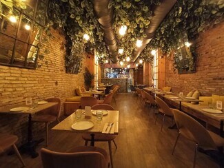 Plus de détails pour Commerce de détail à louer