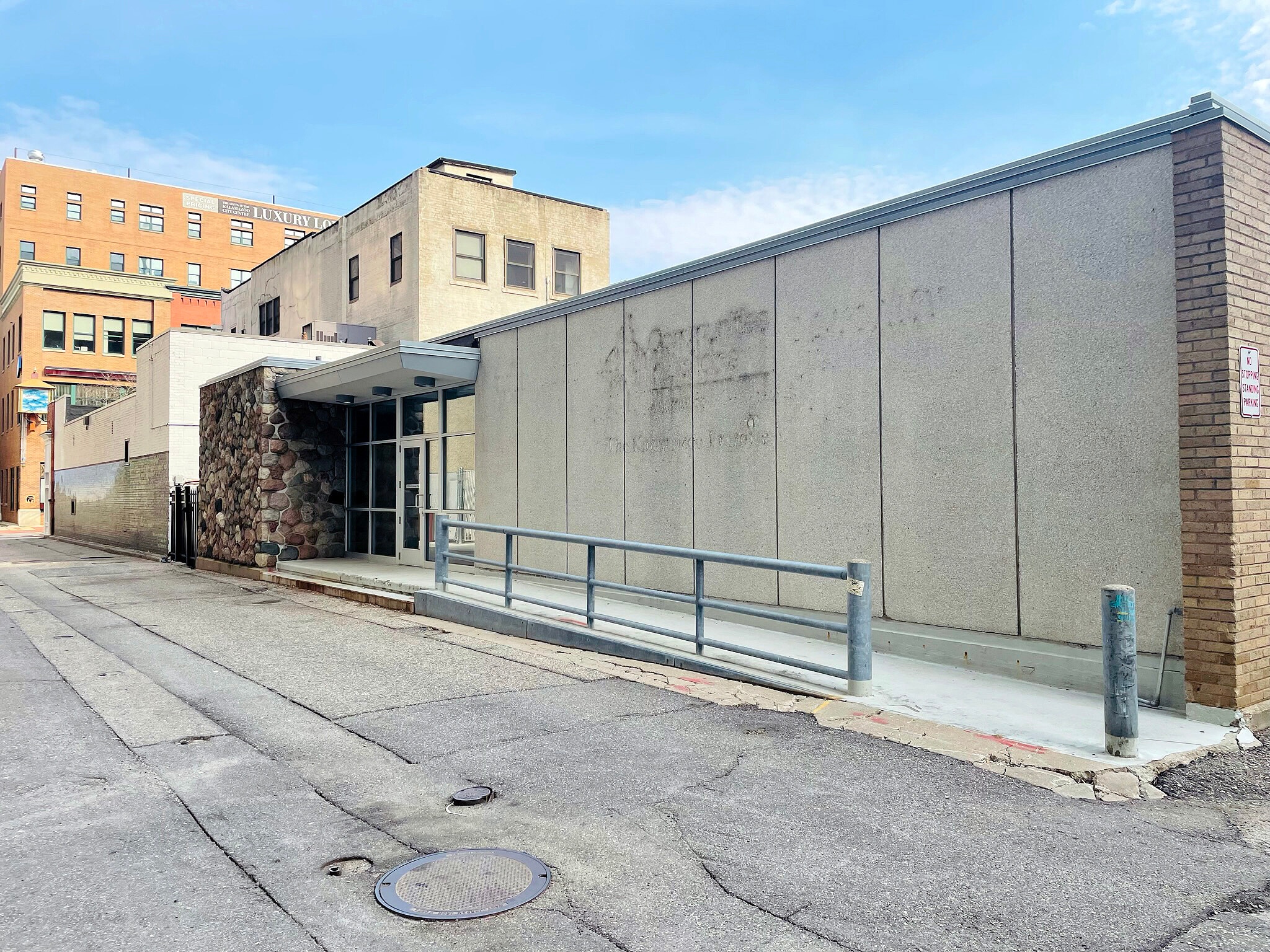 125 W Exchange Pl, Kalamazoo, MI for lease Primary Photo- Image 1 of 20