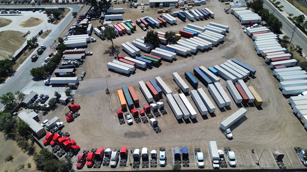 7360 Bristow Ct, San Diego, CA for lease - Building Photo - Image 2 of 4