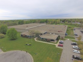 Quaker Centre Industrial Park - Entrepôt