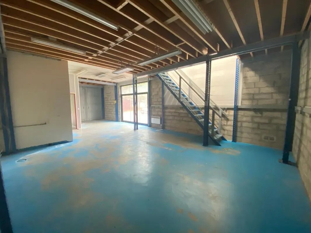 Industrial in Gonesse for lease Interior Photo- Image 1 of 6