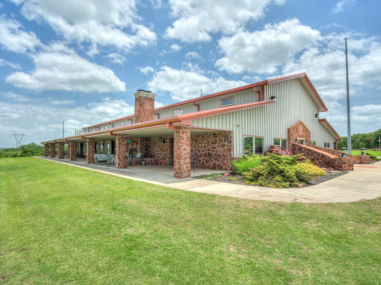 341070 E 890 Rd, Chandler, OK à vendre - Photo du bâtiment - Image 3 de 178