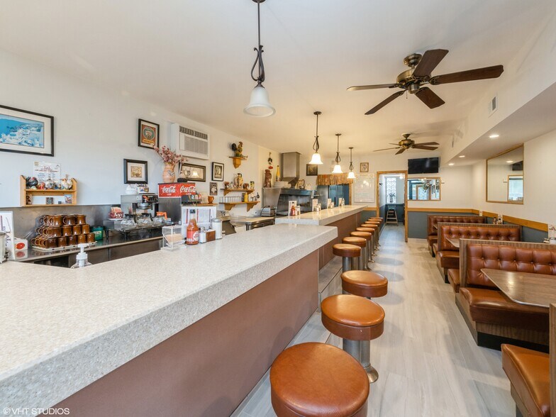 456-458 E Northwest Hwy, Des Plaines, IL à vendre - Photo intérieure - Image 2 de 12