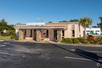 Vacant Medical Office | Fort Myers MSA - Parking Garage