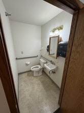 209 Forest St, Fox Lake, WI for lease Interior Photo- Image 2 of 47