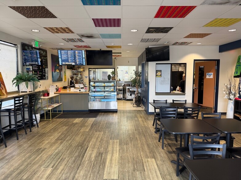 5296 University Ave, San Diego, CA for lease - Building Photo - Image 3 of 4
