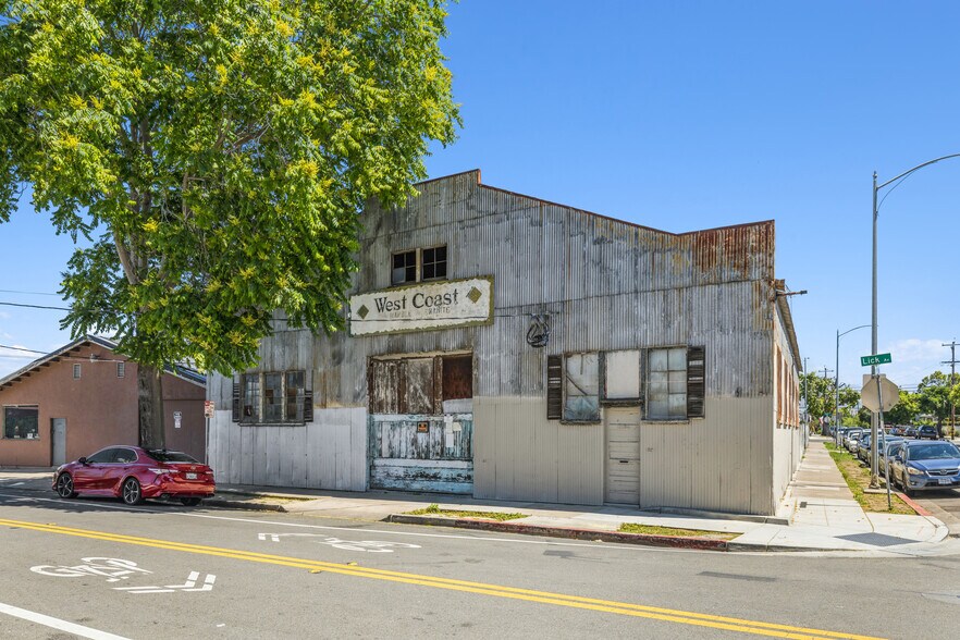 1194 Lick Ave, San Jose, CA à vendre - Photo du bâtiment - Image 1 de 23