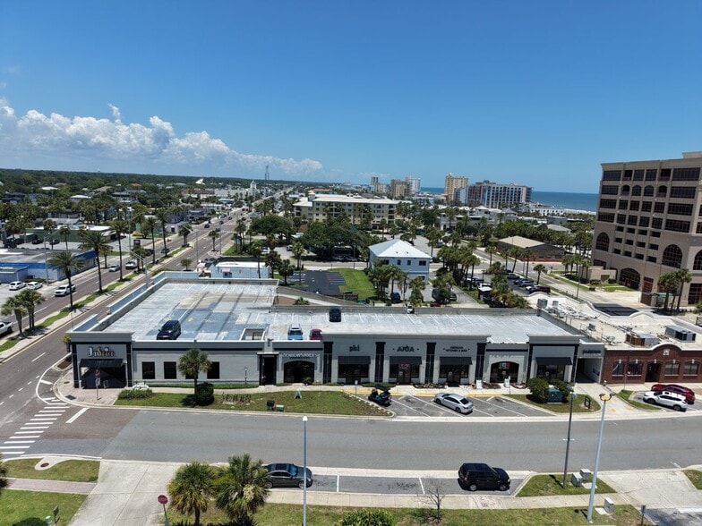 311 3rd St N, Jacksonville Beach, FL for lease - Building Photo - Image 3 of 5