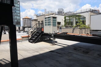 419 W 13th St, New York, NY for lease Interior Photo- Image 2 of 3