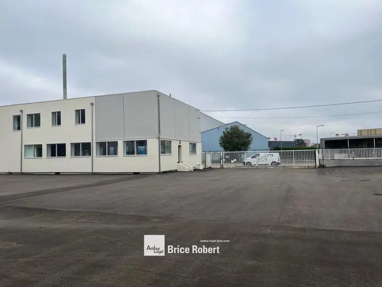 101 Rue du Dauphiné, Saint-Priest for lease - Building Photo - Image 3 of 8