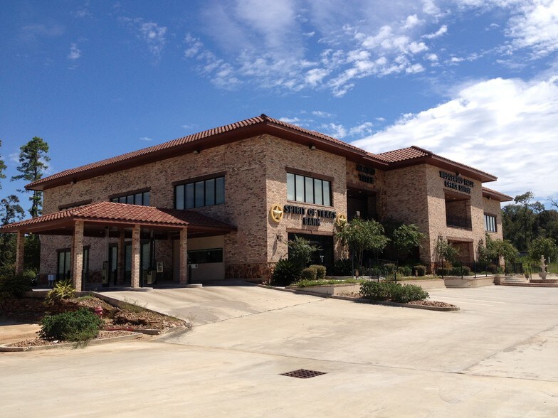 5452 Highway 105 W, Conroe, TX à louer - Photo du bâtiment - Image 2 de 8