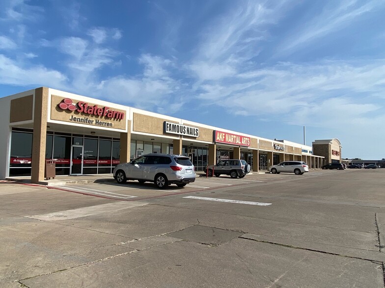 550-682 SW Wilshire Blvd, Burleson, TX for lease - Building Photo - Image 1 of 10