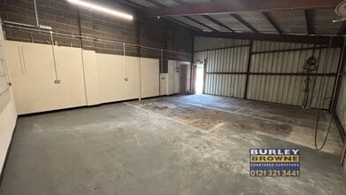 55 Bulls Ln, Wishaw for lease Interior Photo- Image 2 of 3