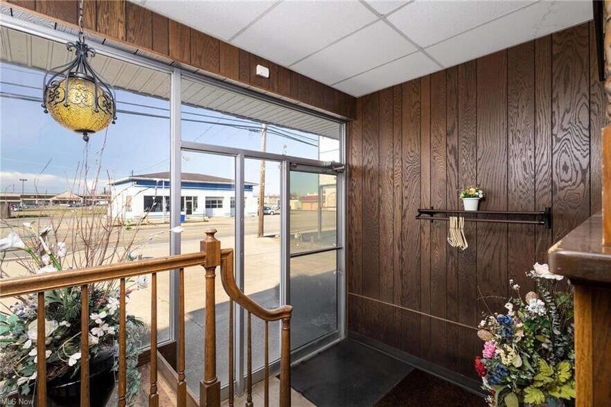 3129 Pennsylvania Ave, Weirton, WV à vendre - Photo intérieure - Image 2 de 28