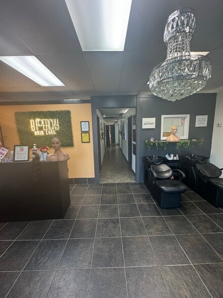 1750 Lee Rd, Lithia Springs, GA for lease - Interior Photo - Image 2 of 13