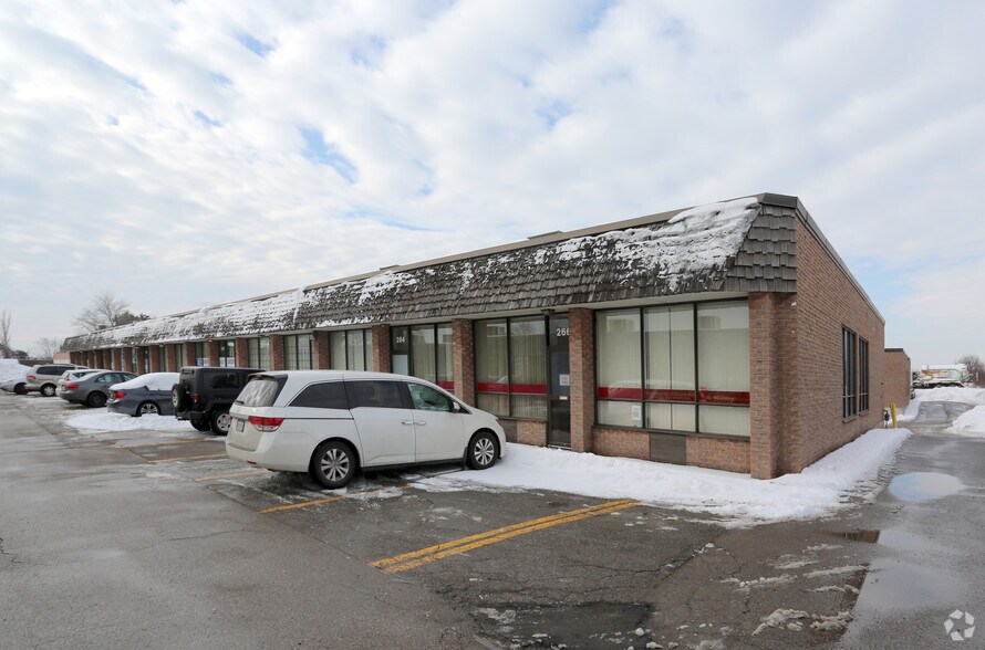 208-238 Wildcat Rd, Toronto, ON à louer - Photo principale - Image 1 de 3