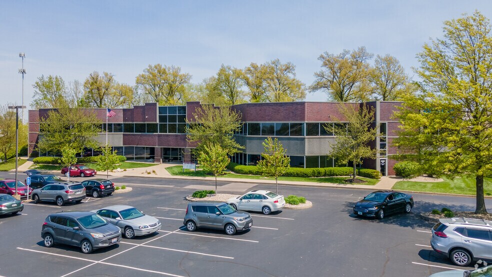 4357 Ferguson Dr, Cincinnati, OH à louer - Photo du bâtiment - Image 2 de 4