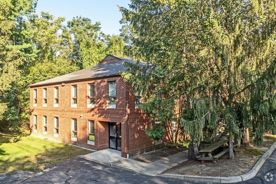 875 Centerville Rd, Warwick, RI for sale - Building Photo - Image 2 of 34