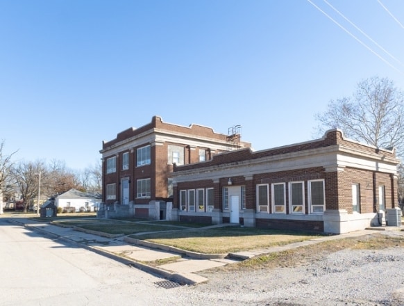 1103 Illinois St, Neodesha, KS for sale Primary Photo- Image 1 of 5