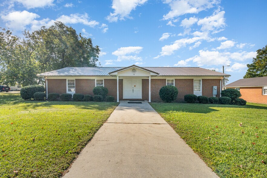 178 Railroad st, Coats, NC à vendre - Photo du bâtiment - Image 3 de 25