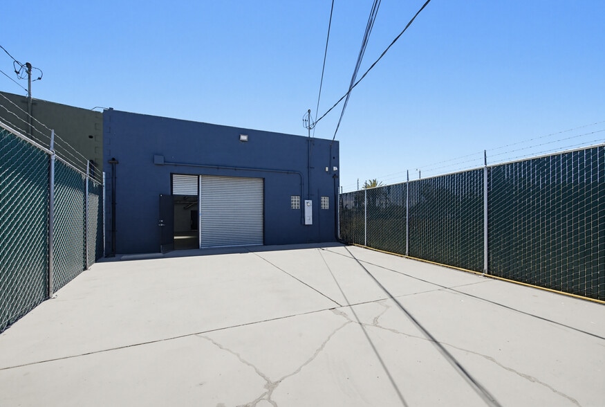 6819 West Blvd, Inglewood, CA for lease - Building Photo - Image 3 of 15