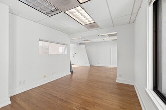 602-616 Santa Monica Blvd, Santa Monica, CA for lease Interior Photo- Image 2 of 4