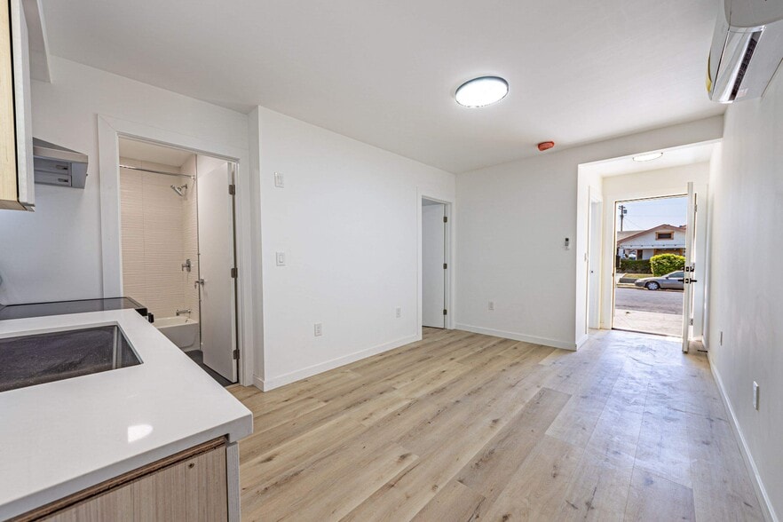 4626 Wall St, Los Angeles, CA for sale - Building Photo - Image 3 of 28