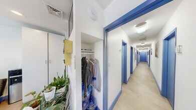 194 Nassau Ave, Brooklyn, NY à louer Photo intérieure- Image 1 de 24