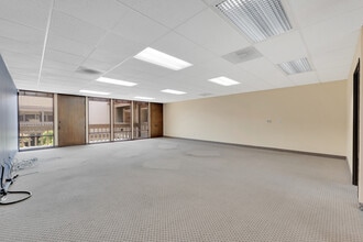 601 E Daily Dr, Camarillo, CA for lease Interior Photo- Image 2 of 8