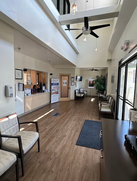 1154 E Grand Ave, Arroyo Grande, CA for lease - Lobby - Image 2 of 6