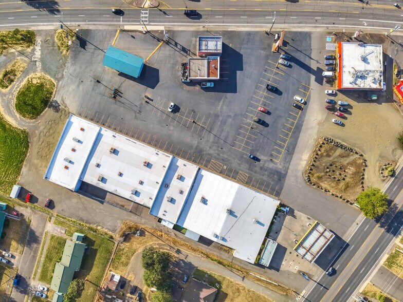 151 N Douglas Blvd, Winston, OR à louer - Photo du bâtiment - Image 3 de 16