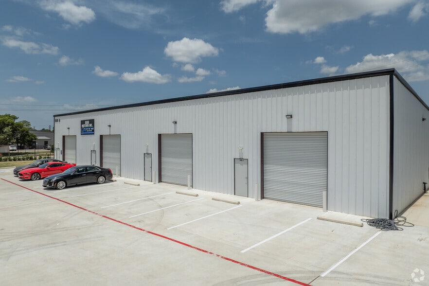 10115 Belknap Rd, Sugar Land, TX for lease - Building Photo - Image 3 of 13