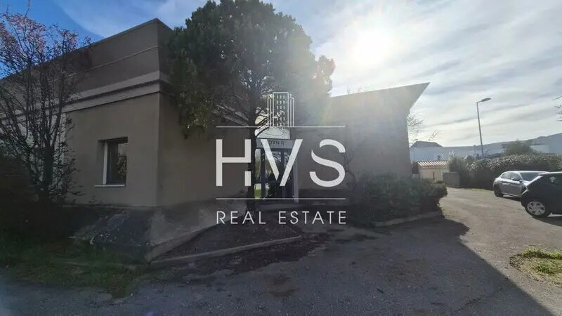 Flex in Aix-en-Provence for lease Building Photo- Image 1 of 9