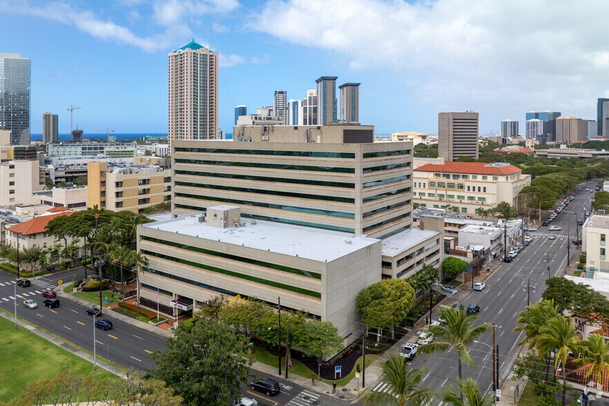 1100 Ward Ave, Honolulu, HI à louer - Photo du bâtiment - Image 2 de 47